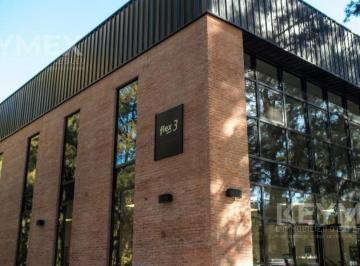 Edificio · 254m² · 4 Cocheras · Alquiler Oficina Deposito 442 m² | Parque Austral Pilar