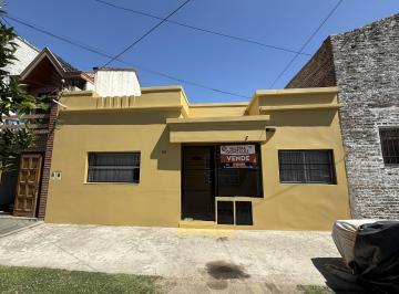 Casa · 70m² · 4 Ambientes · Casa en Sarandi