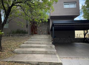 Casa de 12 ambientes, Mendiolaza · Estancia Q2 Mendiolaza, Casa en Venta 3 Dorm