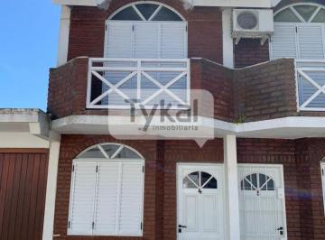 Casa de 4 ambientes, San Bernardo · Impecable Duplex con Gas Natural Al Contrafrente. Permuita por Menor Valor en La Zona