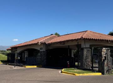 Casa de 5 ambientes, Luján de Cuyo · Alquiler Casa Barrio Rincon de Araoz