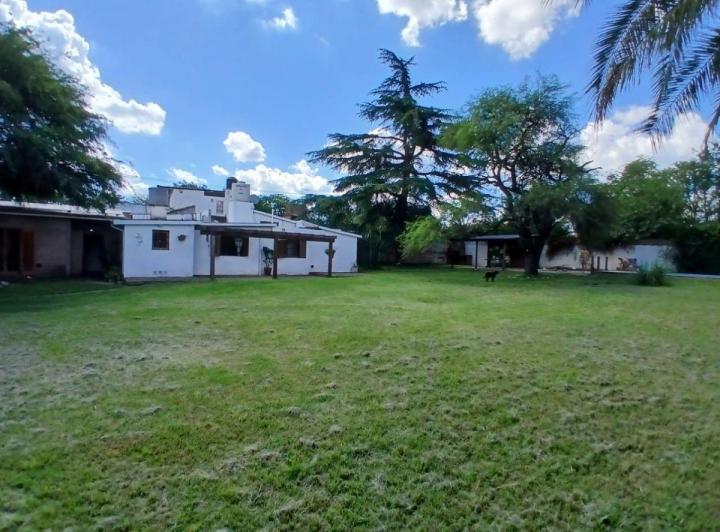 Casa · 171m² · 5 Ambientes · 2 Cocheras