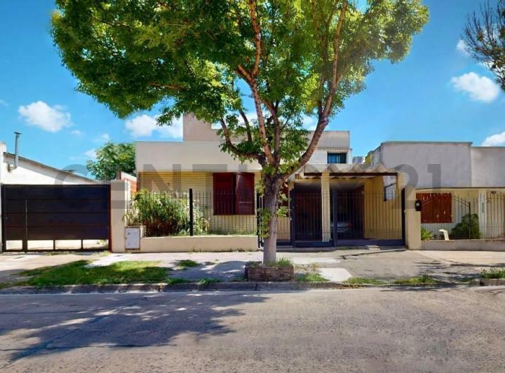 Casa en venta en la Plata · 6 ambientes
