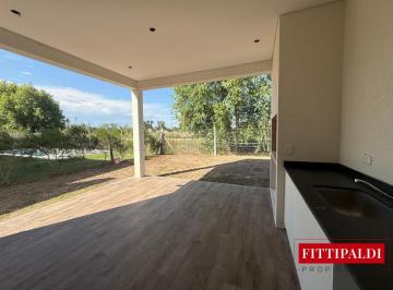 Casa · 142m² · 4 Ambientes · 2 Cocheras · Casa en Venta en Vila Marina II, Villanueva, Tigre