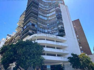 Departamento · 210m² · 5 Ambientes · 2 Cocheras · Urquiza y Sargento Cabral - Edificio Farallon.