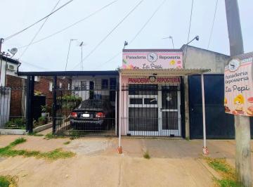 Casa · 75m² · 4 Ambientes · 1 Cochera · Venta Casa 4 Ambientes en Moreno