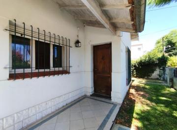 Casa · 159m² · 3 Ambientes · 4 Cocheras · Casa 3 Ambientes en Venta en Benavidez Tigre con Jardin Galeria y Parrilla Apto Credito