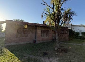 Terreno · 72m² · 2 Ambientes · 458 Entre 21c y 21d | Venta de Casa a Refaccionar