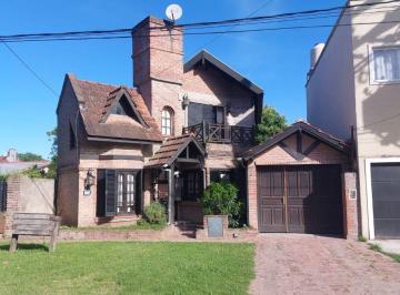 Casa de 4 ambientes, Ituzaingó · Casa 4 Ambientes, en Venta, Villa Udaondo