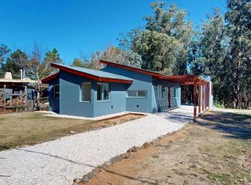 Casa · 83m² · 5 Ambientes · 1 Cochera · Casa a Estrenar en La Barra. 3 Dorm. y 2 Baños.
