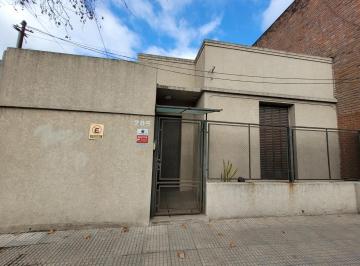 Casa · 180m² · 6 Ambientes · Casa 6 Ambientes