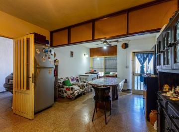 Casa · 100m² · 3 Ambientes · 1 Cochera · Casa Al Frente con Cochera Zona Norte, Oportunidad!