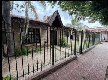 Casa de 5 ambientes, Córdoba · Venta Casa Granja de Funes, Apto Credito.