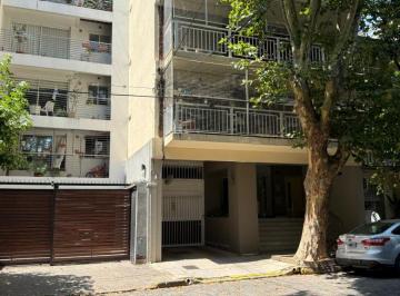 Departamento de 4 ambientes, Vicente López · Hermoso Semipiso, Vista Abierta a Jardines, 3 Dorm + Dep, Coch, Baulera y Balcon Corrido