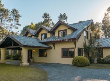 Foto1 · Casa en Burnnett de 4 Dorm. en Venta, Burnett, Oportunidad!