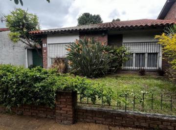 Casa · 154m² · 4 Ambientes · 1 Cochera · Casa en Excelente Ubicación en Bella Vista