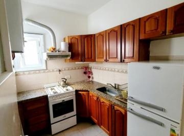 Departamento · 70m² · 3 Ambientes · Alquiler 24 m Departamento 3 Amb en Zona Centrica