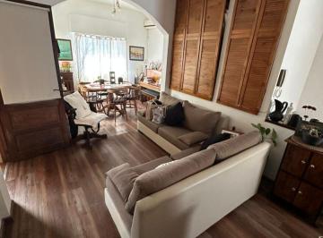 PH de 3 ambientes, Morón · Moron Central - Excelente PH de 3 Ambientes - Amplia Terraza de 70 m²