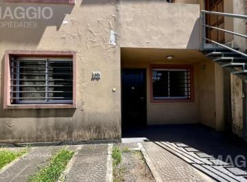 PH · 53m² · 3 Ambientes · 1 Cochera · Venta PH en Villa Luzuriaga