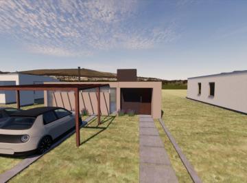 Casa · 130m² · 5 Ambientes · 2 Cocheras · Casa en Docta Av