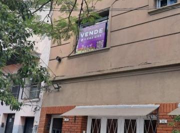 Casa de 4 ambientes, Tres de Febrero · Casa Tipo PH en Venta 4 Amb en Caseros con Patio y Parrilla