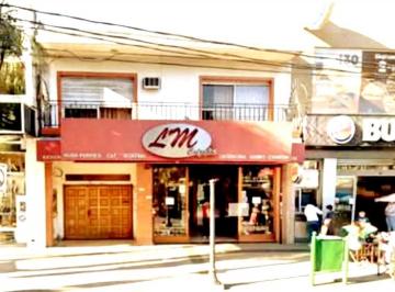 Local comercial · 140m² · 1 Cochera · Local en Alquiler en Ituzaingó, G. B. a. Zona Oeste, Argentina