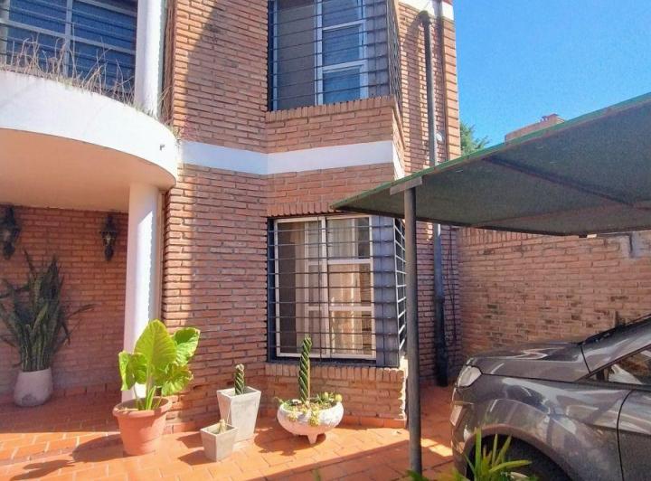 Casa en alquiler en Haedo · 3 ambientes