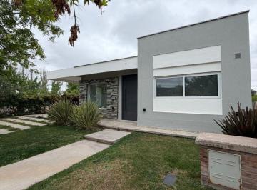 Casa de 5 ambientes, Mayor Drummond · Venta Casa Barrio Privado Rincon de Araoz