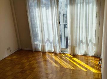 Departamento de 1 ambiente, San Nicolás · Monoambiente Dividido, Muy Luminoso. Ideal Para Alquiler Temporario. Bajas Expensas