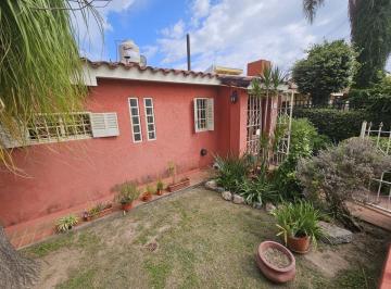 Casa · 156m² · 3 Ambientes · Casa en Venta en Residencial América