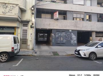 Garage , Rosario · Cochera de 14 m² en Venta en Centro Edificio Pilay