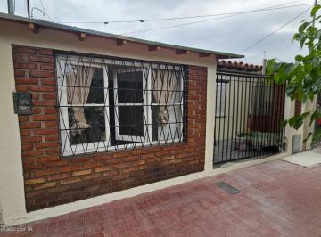 Casa · 200m² · 5 Ambientes · Casa en Sexta Sección