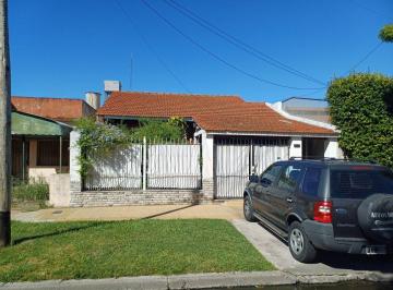 Casa de 3 ambientes, Avellaneda · Oportunidad 2 Viviendas con Galpon en Medio