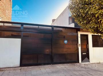 PH · 121m² · 4 Ambientes · 1 Cochera · Casa en San Carlos