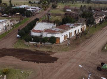 Vista general de la propiedad · Almacen de Campo con Casa a La Venta