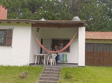 Casa de 4 ambientes, Mar del Plata · Chalet Cercano a La Playa (Playa Chapadmalal)