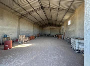 Bodega-Galpón , Centenario · Alquiler – Galpón 200 m² con Oficina – Parque Industrial Centenario