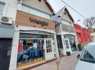 Oficina comercial · 75m² · 4 Ambientes · Excelente Oficina en Planta Alta de Zona Güemes.