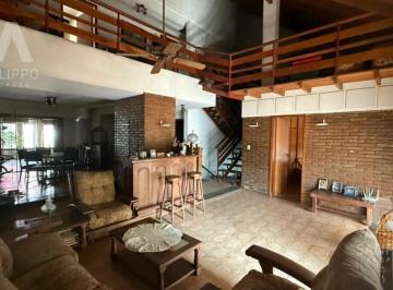 Casa · 349m² · 5 Ambientes · Casa en Venta - Centro de Avellaneda