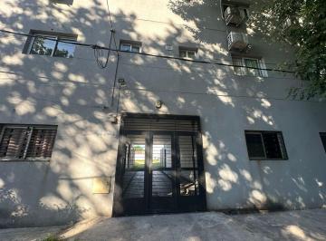 Departamento · 50m² · 2 Ambientes · Calle 121 E/ 39 y 40 | 2 Ambientes | Próximo a Facultades y Autopista.