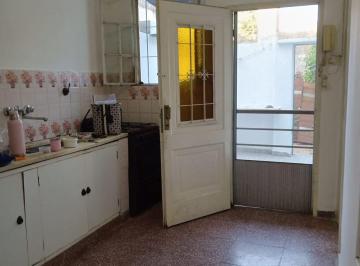 PH de 3 ambientes, Quilmes · PH Tipo Casa 3 Ambientes - Quilmes Centro - Oportunidad!