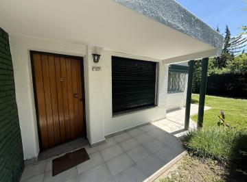 Casa · 116m² · 3 Ambientes · 2 Cocheras · Casa | 4 Ambientes | Gran Jardín | Tracto Abreviado | Todo en Planta Baja | Barrio Bonanza