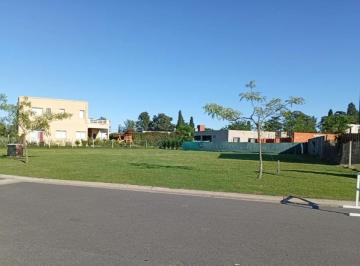 Terreno · 490m² · Adg. Excelente Lote Interno en Santa Emilia