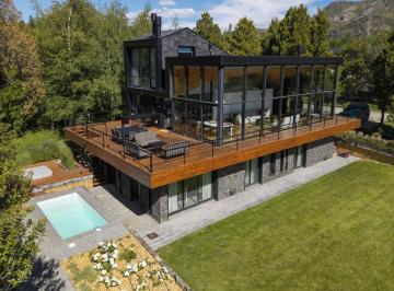Frente · Exclusiva Casa en Arelauquen Golf Bariloche