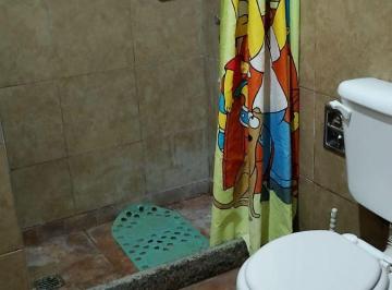 Casa de 3 ambientes, Almirante Brown · Roman Bravo 713