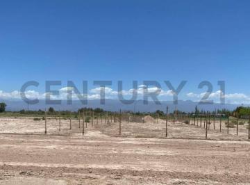 Terreno · 500m² · Century 21 Lucio Barroso Vende