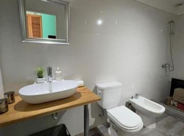 Casa · 250m² · 4 Ambientes · 1 Cochera · Casa en Venta - 3 Dorm. 2 Baños 1 Toilette - Parrilla Pileta - 345 m² - Lujan