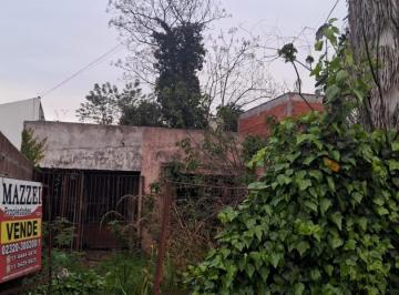 Quinta vacacional · 82m² · 4 Ambientes · 1 Cochera · Ideal Flipping!