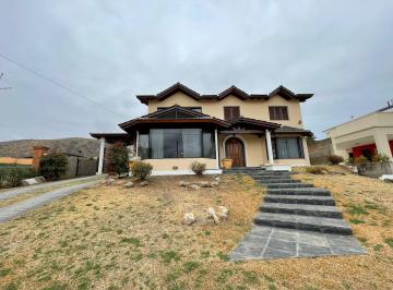 Casa · 320m² · 6 Ambientes · 2 Cocheras · En Venta Casa en El Dorado 1 Villa Carlos Paz