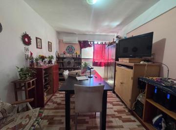 Departamento de 3 ambientes, Ciudad de Santa Fe · Departamento a 200 m de Boulevard Pellegrini, Santa Fe